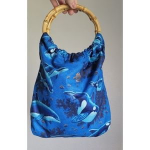 Circle handle orca purse. Killer whale design.